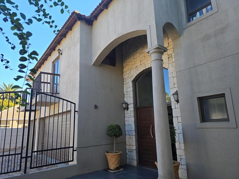 To Let 5 Bedroom Property for Rent in Lochnerhof Western Cape